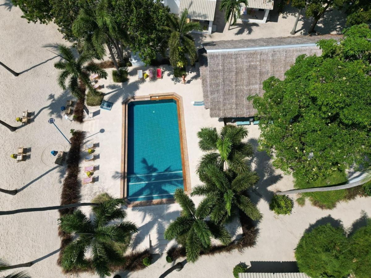 Lime & Soda Beachfront 3*