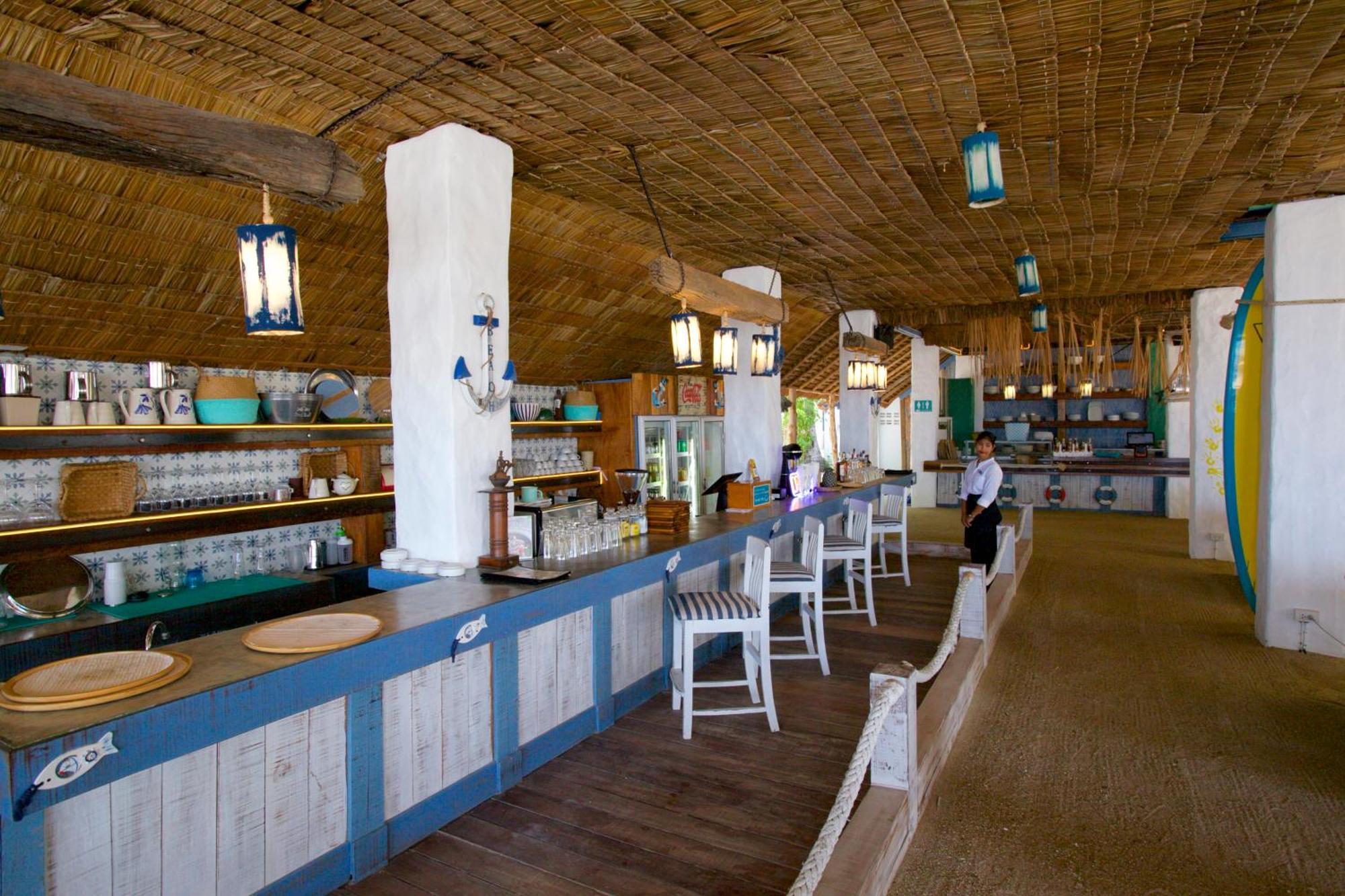 Resort Lime & Soda Beachfront Thong Sala
